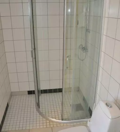 スタンダードシングルルーム, Slite Badhotell