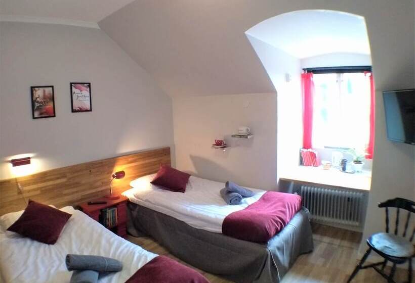 基本间, Slite Badhotell