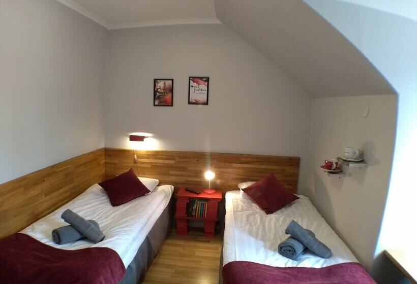 基本间, Slite Badhotell