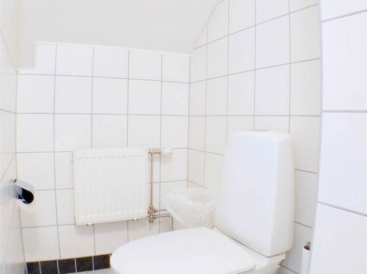 基本间, Slite Badhotell