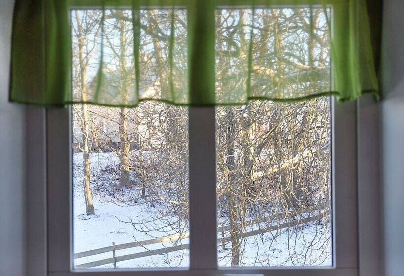 经济房, Slite Badhotell