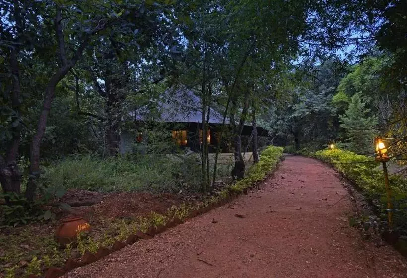 Deluxe Tent, Pench Jungle Camp