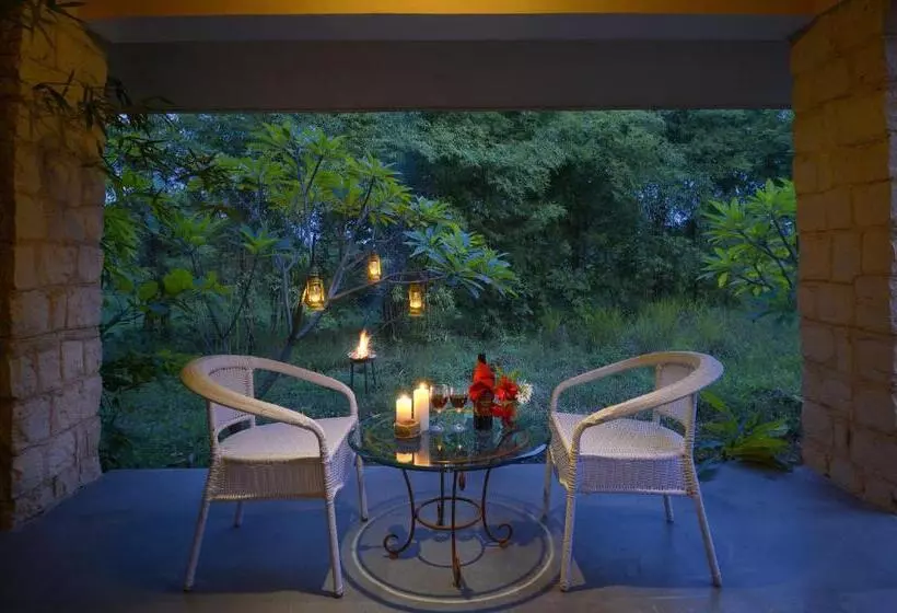 １ベッドルームハウス, Pench Jungle Camp