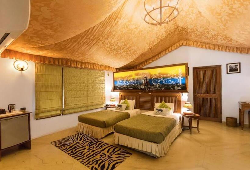 Deluxe Tent, Pench Jungle Camp