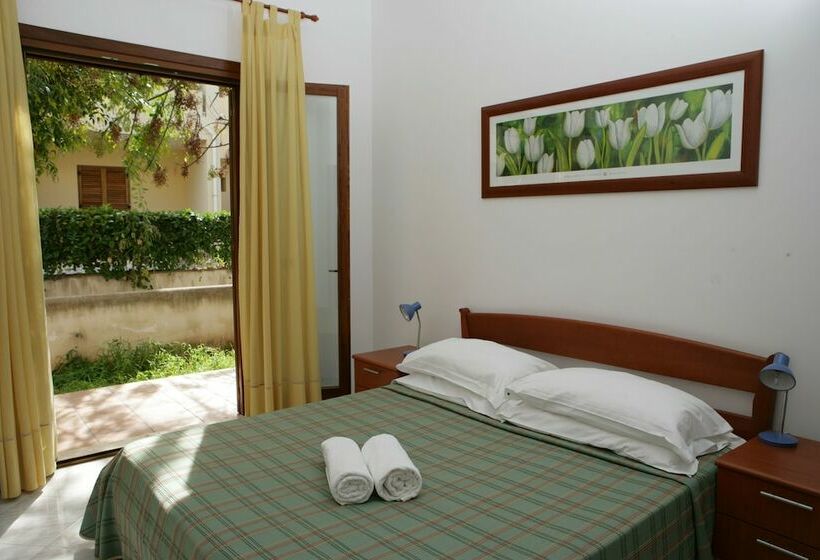 شقة غرفة واحدة, Residence Smeraldo