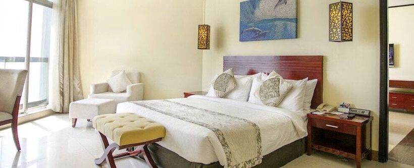 سوییت جونیور, Sayeman Beach Resort