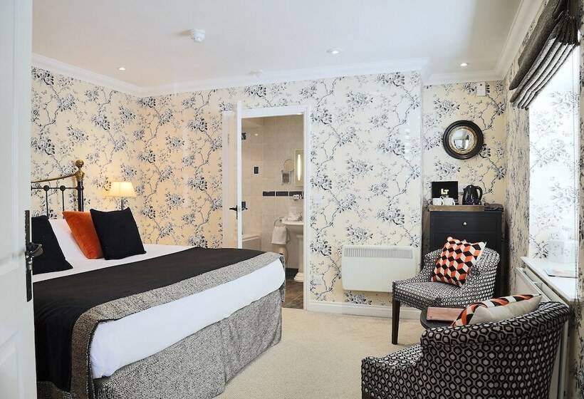 חדר דלוקס, The Crown Inn