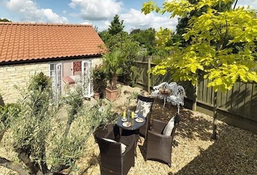 חדר סופריור נוף לגינה, The Crown Inn