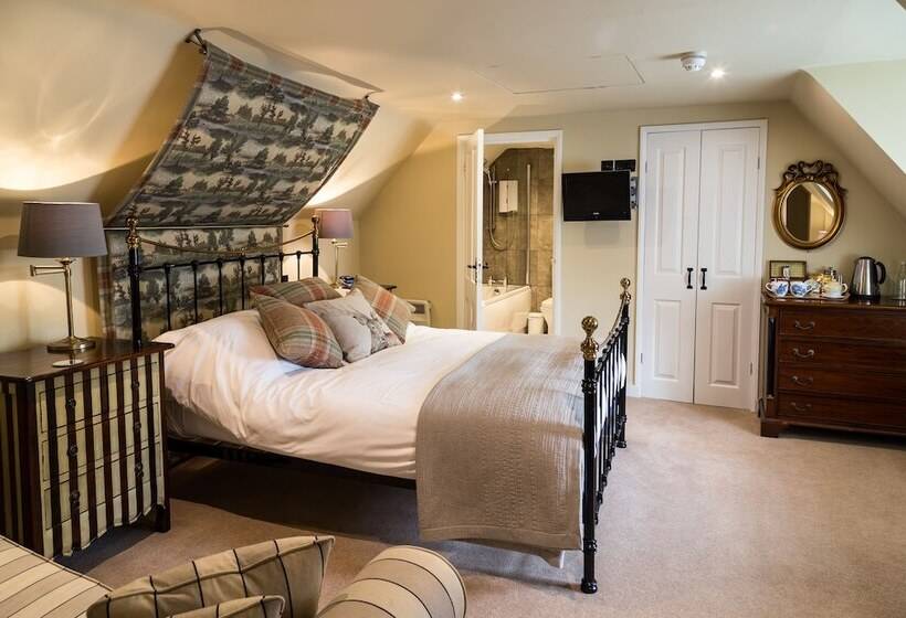 חדר סטנדרט, The Crown Inn