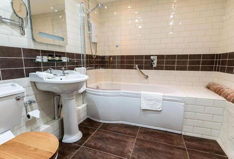 חדר דלוקס, The Crown Inn