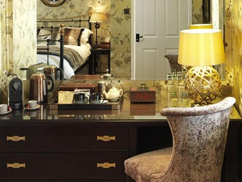 חדר סטנדרט, The Crown Inn