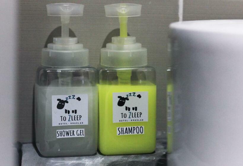 Quarto Estandar Cama King, To Zleep Hotel Khaolak