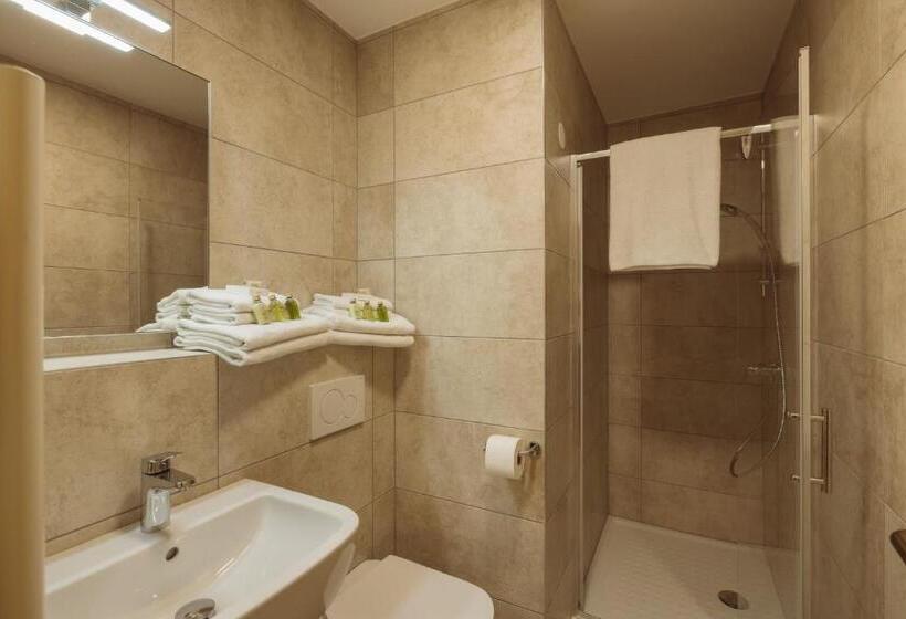 اتاق لوکس, Vitranc Boutique