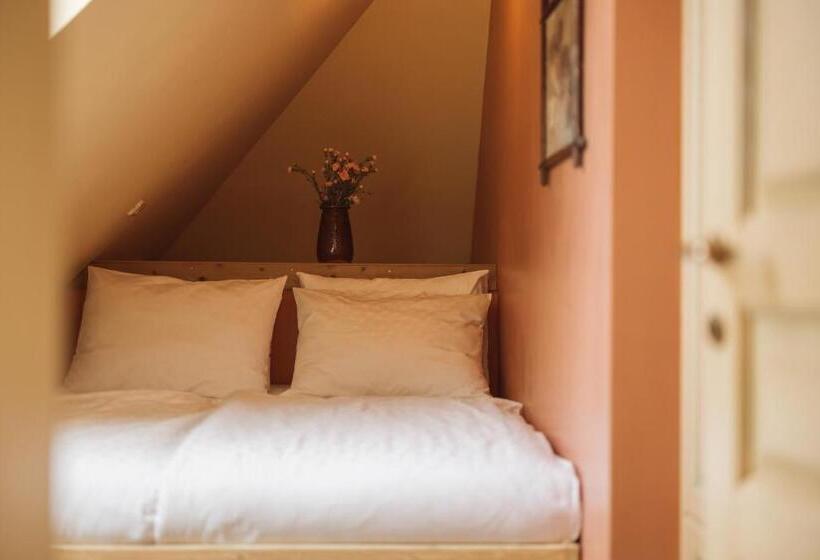 سوییت, Vitranc Boutique