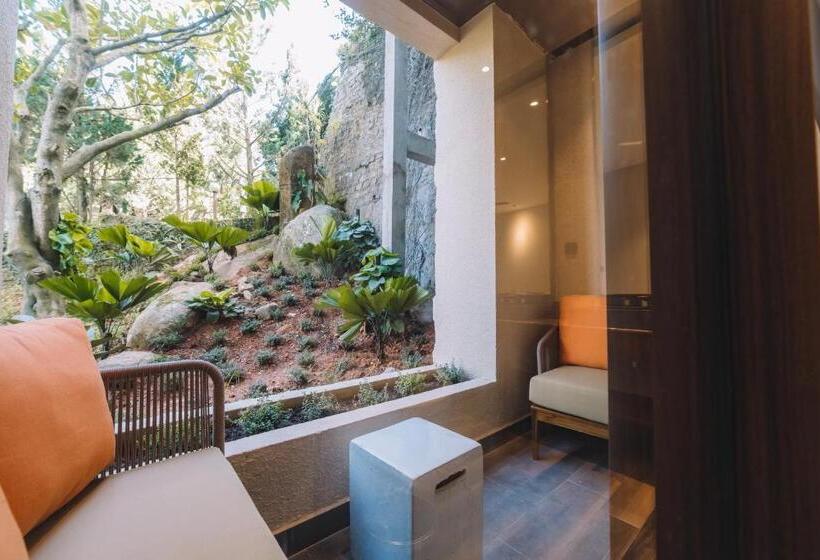 Superior Zimmer Kingsize Bett, Zen Valley Dalat