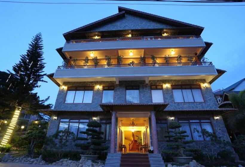 Superior Zimmer Kingsize Bett, Zen Valley Dalat