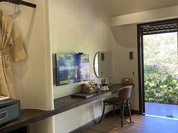 Deluxe Bungalow, Zen Valley Dalat