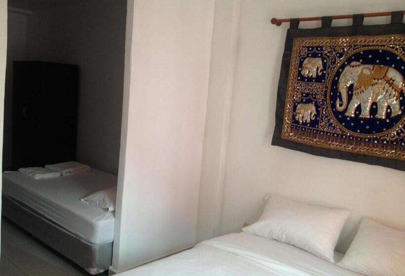 غرفة سوبيريور, Jomtien Hostel