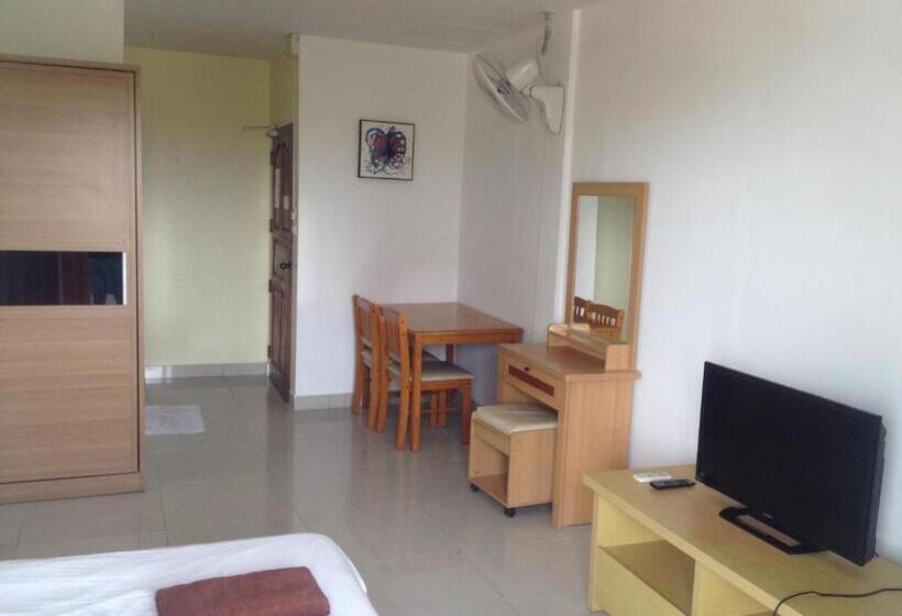 غرفة قياسية مطلّة علي البحر مزوَّدة بشُرفة, Jomtien Hostel