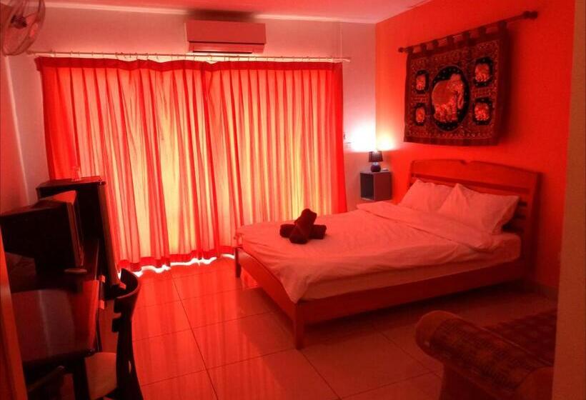 غرفة سوبيريور, Jomtien Hostel