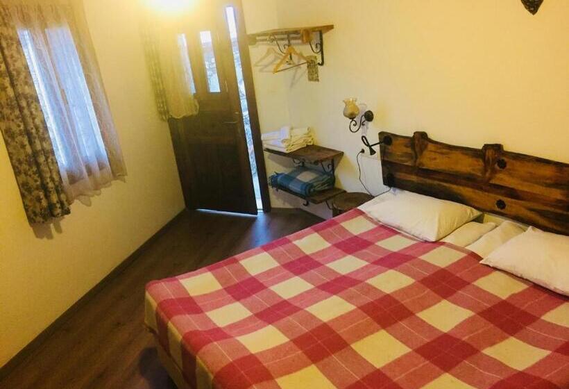 Апартаменты 1 Спальня Нижний Этаж, Amazon Petite Palace