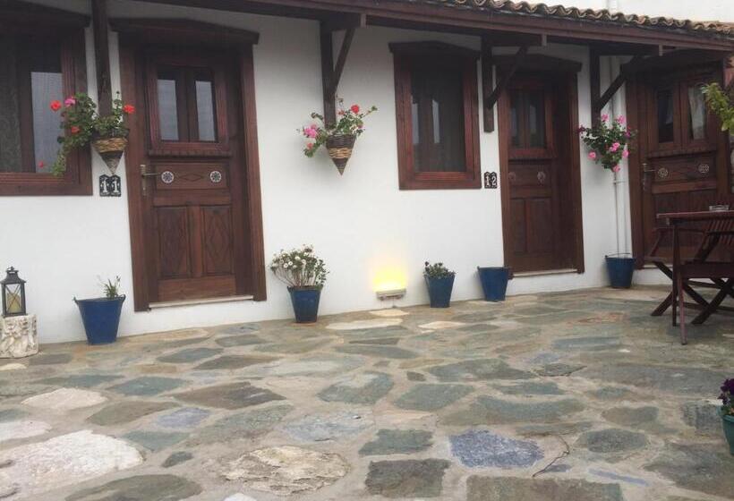 Апартаменты 1 Спальня Нижний Этаж, Amazon Petite Palace