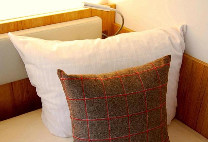 스탠다드 싱글 룸, Am Martinsberg