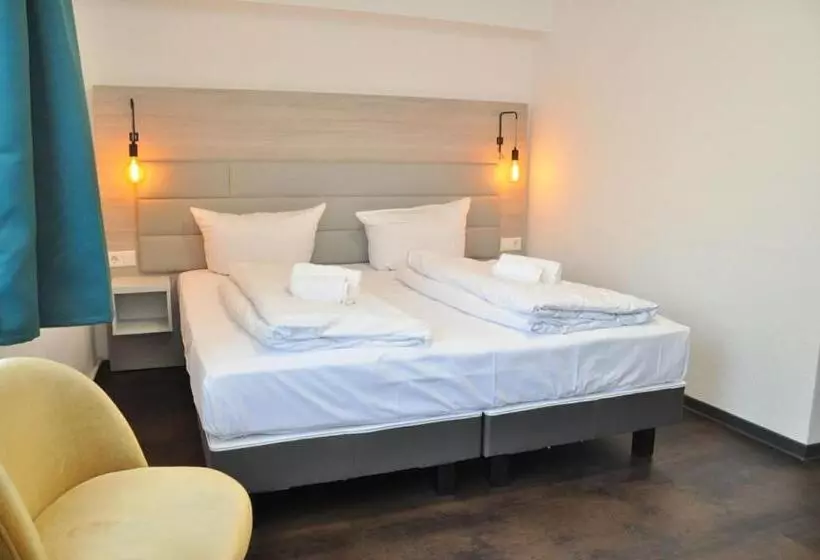 Standard-huone, Am Martinsberg