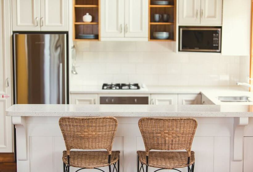 خانه 2 خوابه, Tintoela Of Norfolk