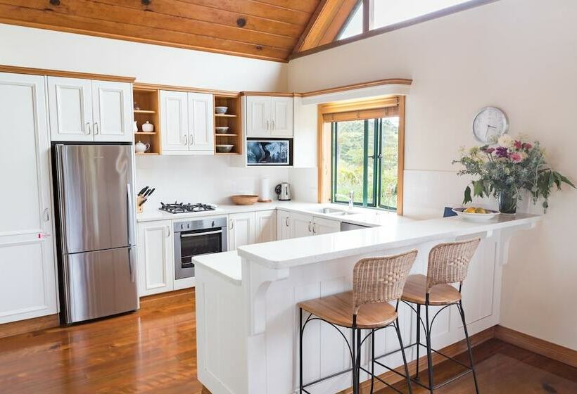 خانه 2 خوابه, Tintoela Of Norfolk