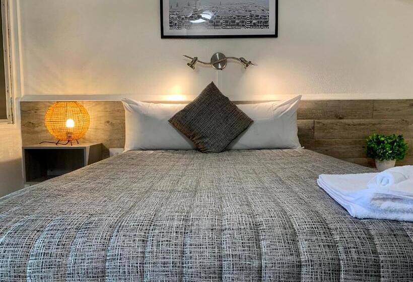 Номер Стандарт, Y Motels Kingaroy