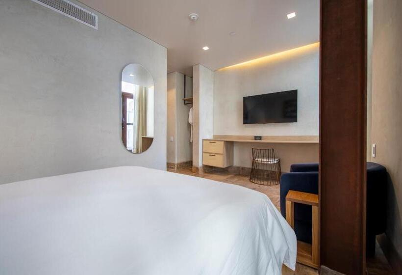 Номер Стандарт с Балконом, Voilá Centro Histórico