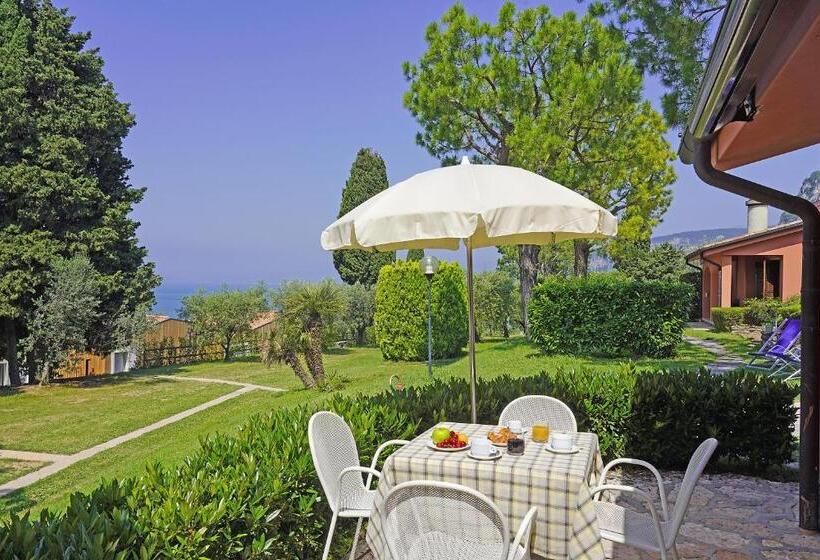 1 Bedroom Apartment Lake View, Residence Arca