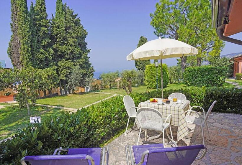 1 Bedroom Apartment Lake View, Residence Arca