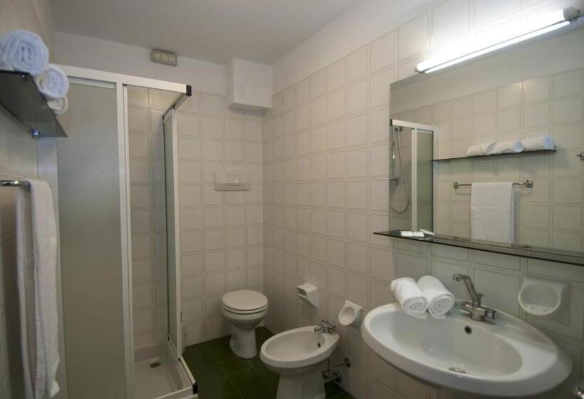 Апартаменты Comfort 2 Спальни, Residence Arca