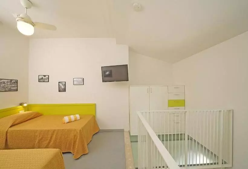 استودیو استاندارد با چشمانداز باغ, Residence Arca