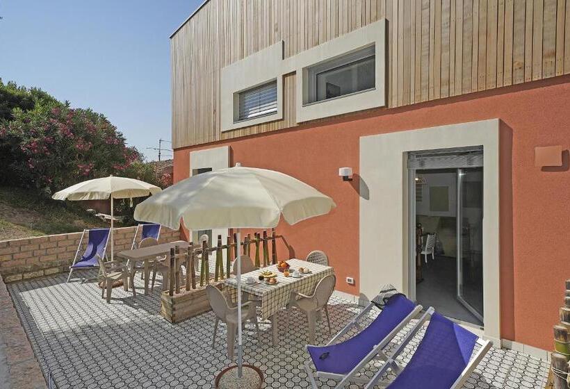 Студио Стандарт Вид на Сад, Residence Arca