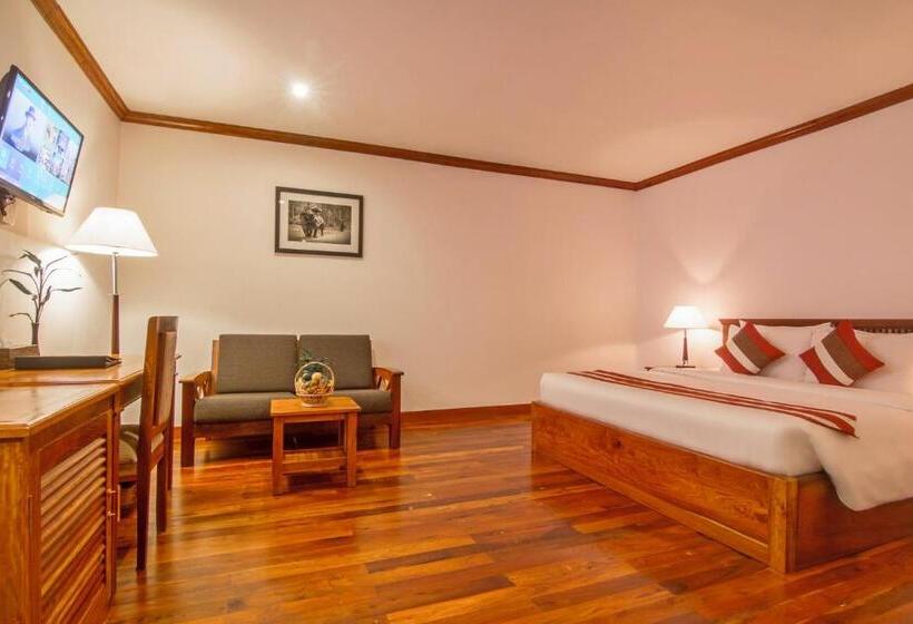 スタンダードスタジオ, Cheathata Cts Hotel Siem Reap