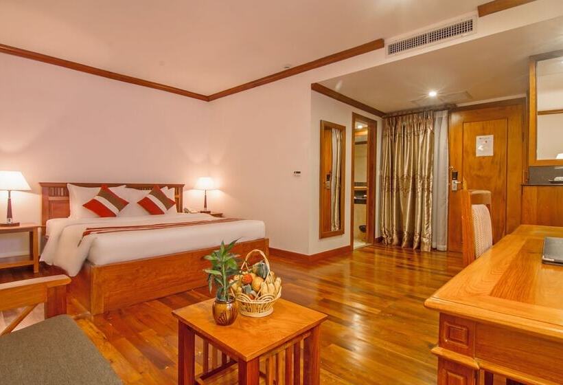 スタンダードスタジオ, Cheathata Cts Hotel Siem Reap