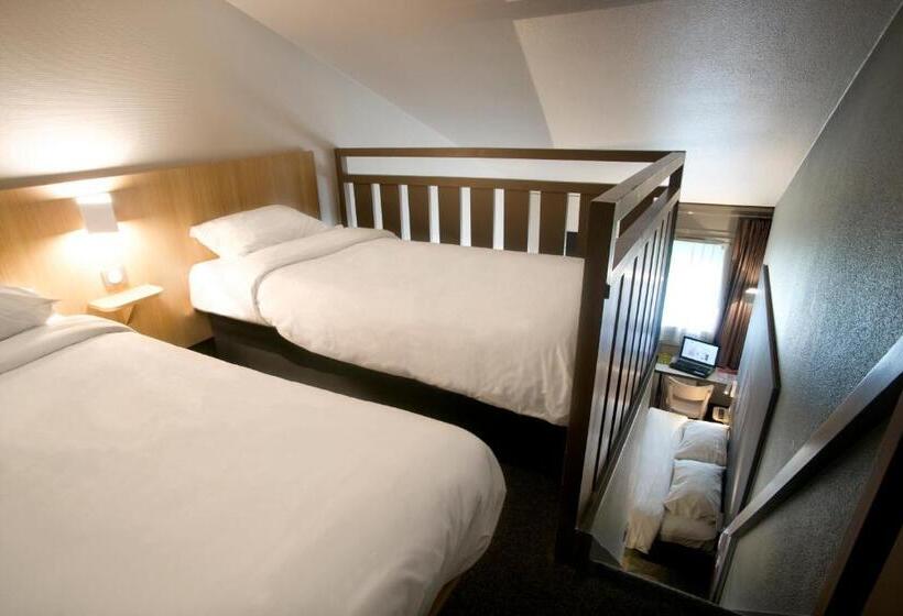 غرفة قياسية رباعية, B&b Hotel Moulins