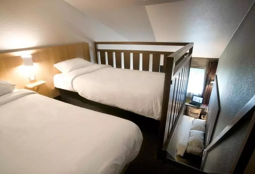 Classic Neljän Hengen Huone, B&b Hotel Moulins Toulon-sur-Allier