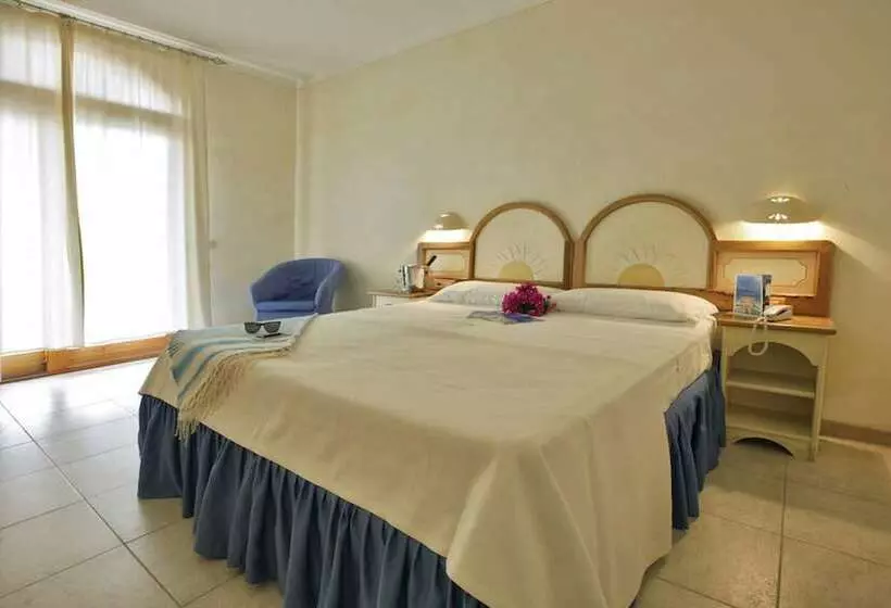 اتاق استاندارد چهار تخته, Club Esse Posada