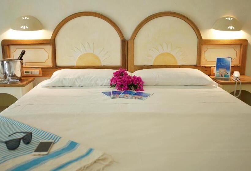 Номер Стандарт Трехместный, Club Esse Posada