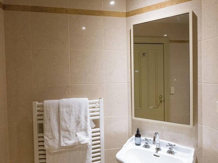 اتاق سوپریور با چشمانداز رودخانه, Grande Vue