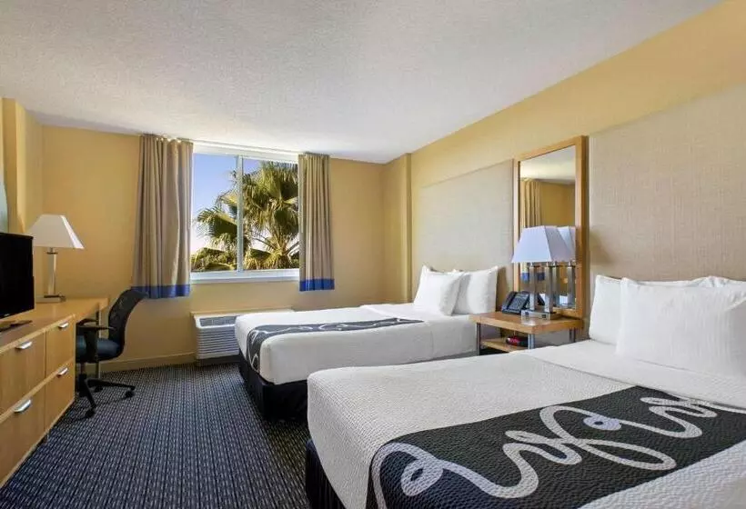 身障者適用スタンダードルーム, La Quinta Inn & Suites By Wyndham Sunrise