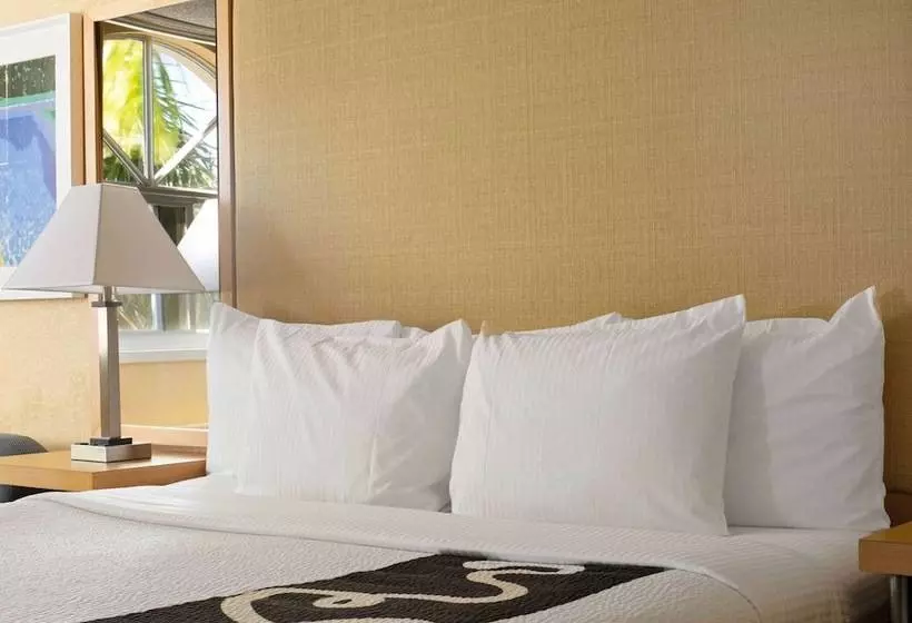 2ダブルベッドのスタンダードルーム, La Quinta Inn & Suites By Wyndham Sunrise