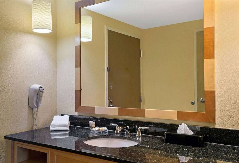 Люкс, La Quinta Inn & Suites By Wyndham Sunrise