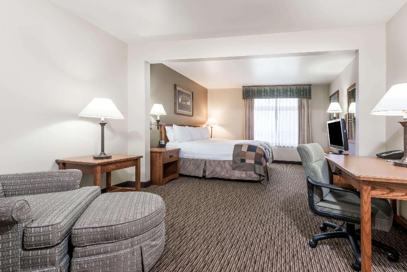 Номер Executive Кровать Кинг, La Quinta Inn & Suites By Wyndham Sunrise