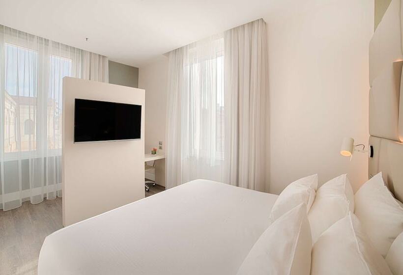 סוויטה, NH Collection Palazzo Cinquecento