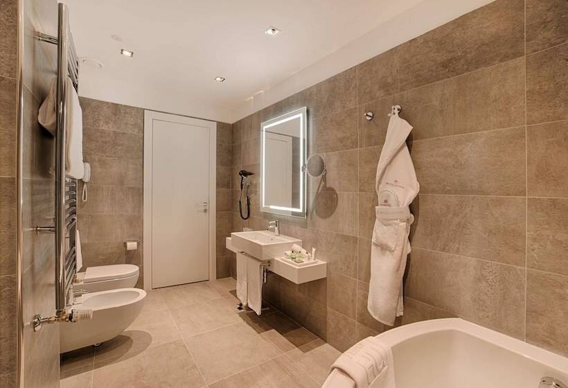 Premium room with view, NH Collection Palazzo Cinquecento